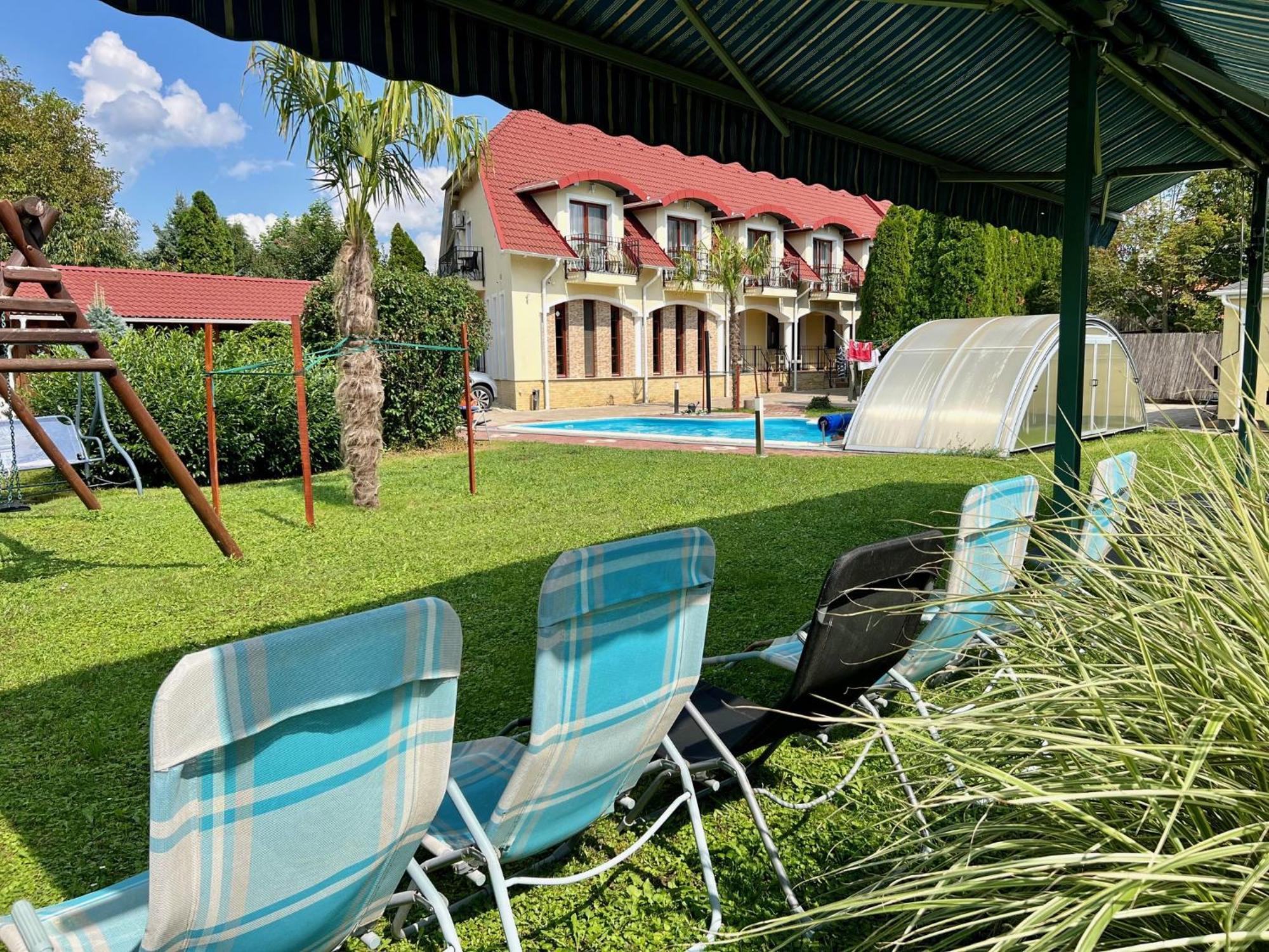 Bajor Panzio Buek-Buekfuerdo, Adults Friendly 12 Plus Exterior photo