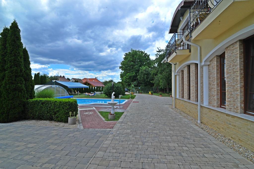 Bajor Panzio Buek-Buekfuerdo, Adults Friendly 12 Plus Exterior photo