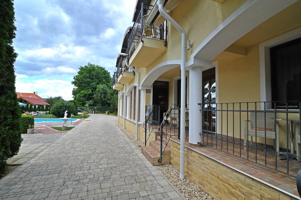 Bajor Panzio Buek-Buekfuerdo, Adults Friendly 12 Plus Exterior photo