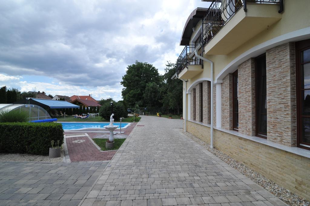 Bajor Panzio Buek-Buekfuerdo, Adults Friendly 12 Plus Exterior photo