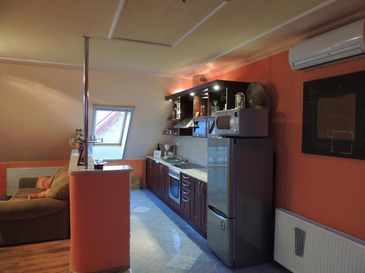 Bajor Panzio Buek-Buekfuerdo, Adults Friendly 12 Plus Exterior photo